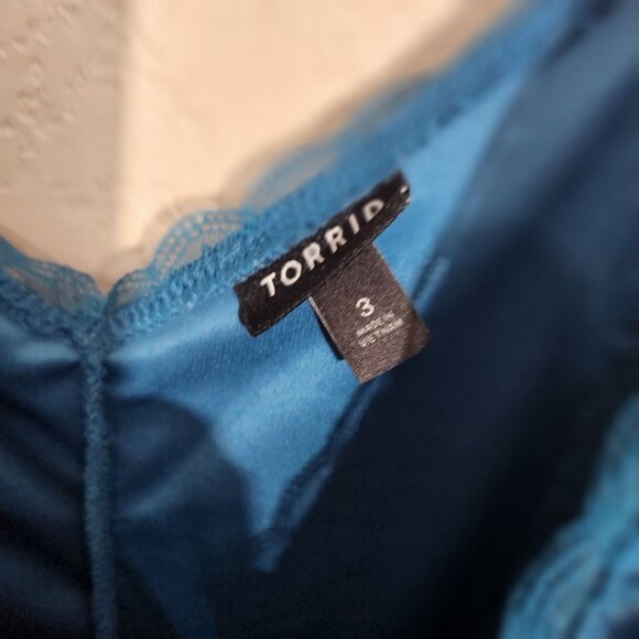 Torrid Bodysuit Womens Plus Size 3 Blue Lace Adjustable Straps Snap - Picture 5 of 13